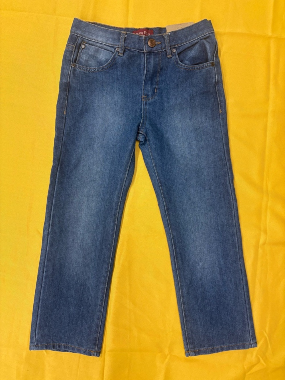 Perry Ellis Womens Jeans Denim Size 8 / Brand New ! Ships Free !